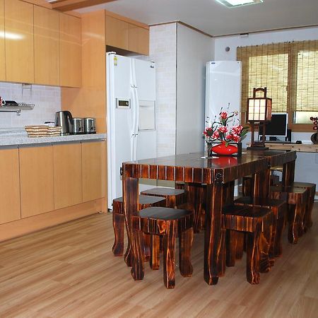 Mago Guesthouse Seoul Bagian luar foto