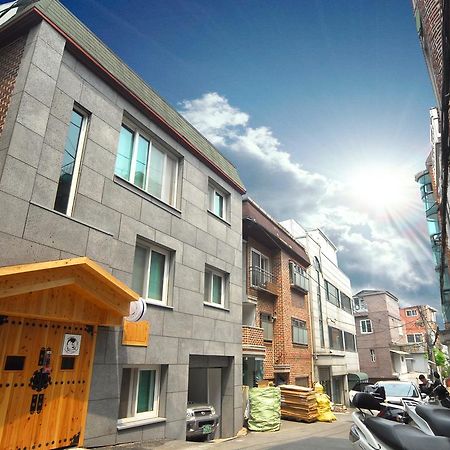 Mago Guesthouse Seoul Bagian luar foto