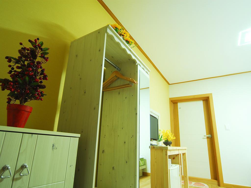 Mago Guesthouse Seoul Ruang foto